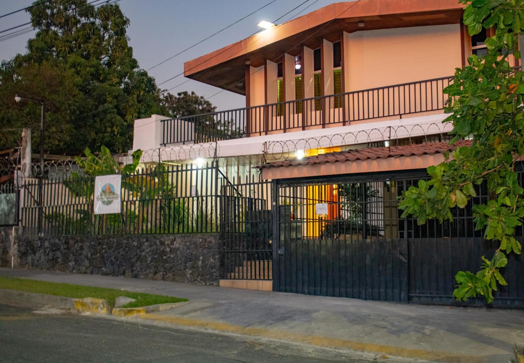 Volcano Hostal Y Restaurante San Salvador Kültér fotó